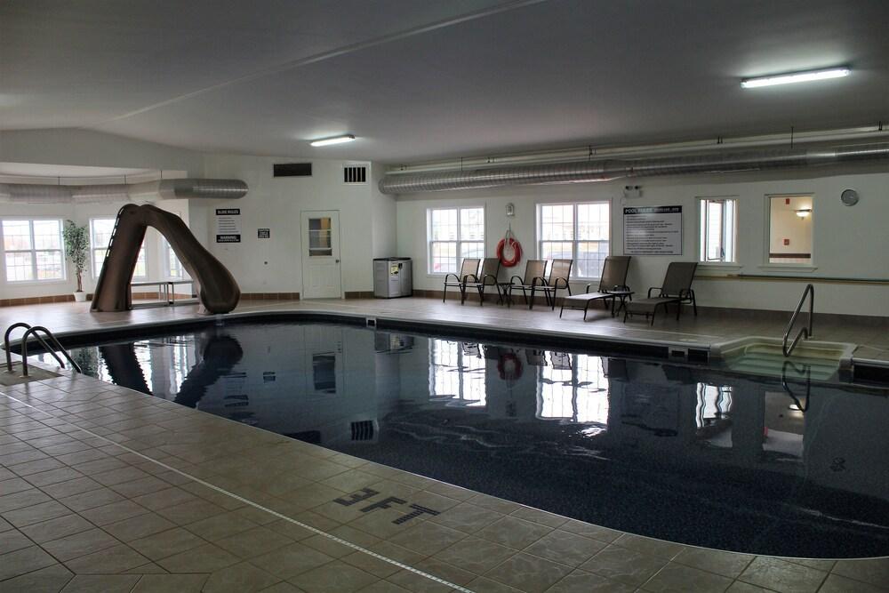 Quality Inn & Suites Cornwall Kültér fotó