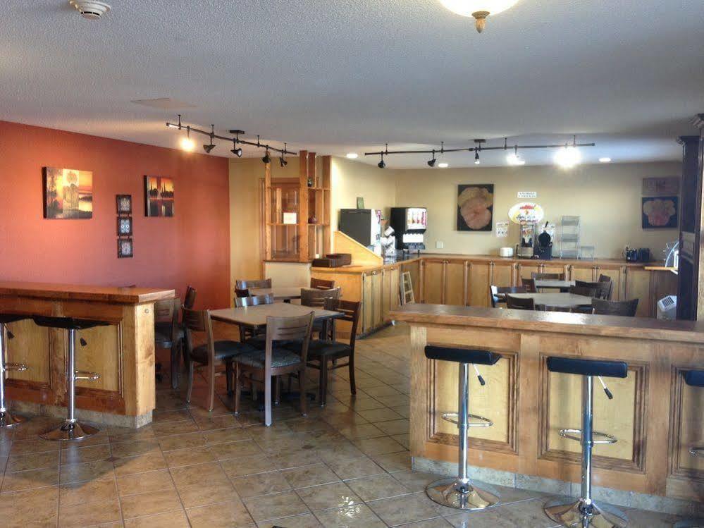 Quality Inn & Suites Cornwall Kültér fotó