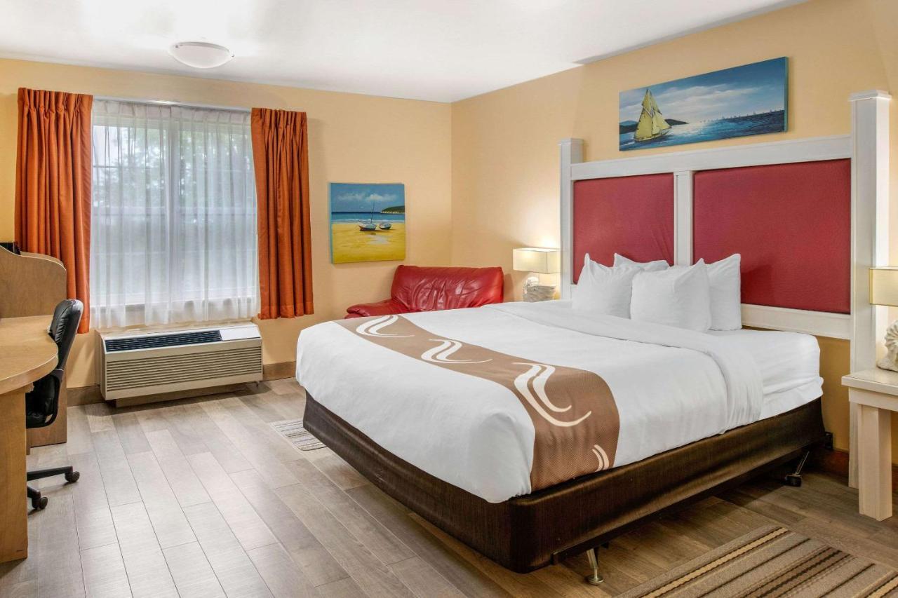 Quality Inn & Suites Cornwall Kültér fotó