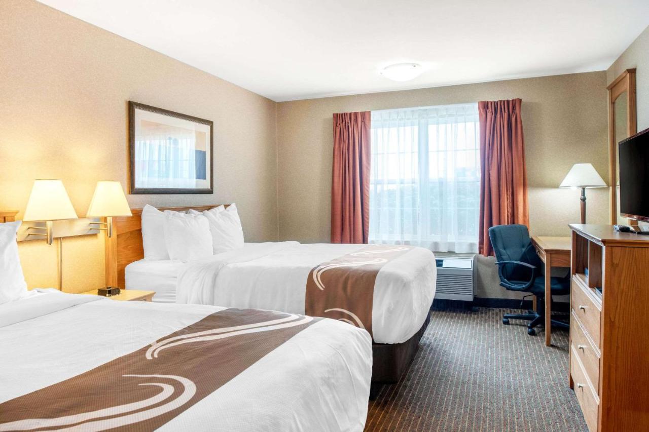 Quality Inn & Suites Cornwall Kültér fotó